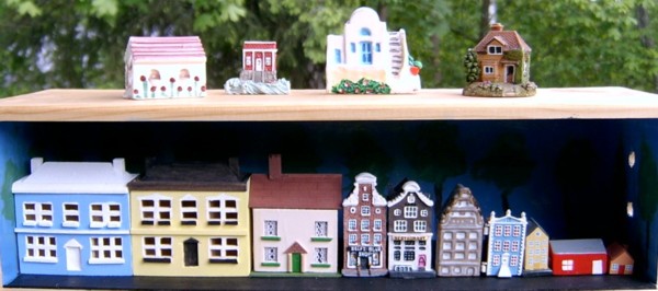 Mini houses